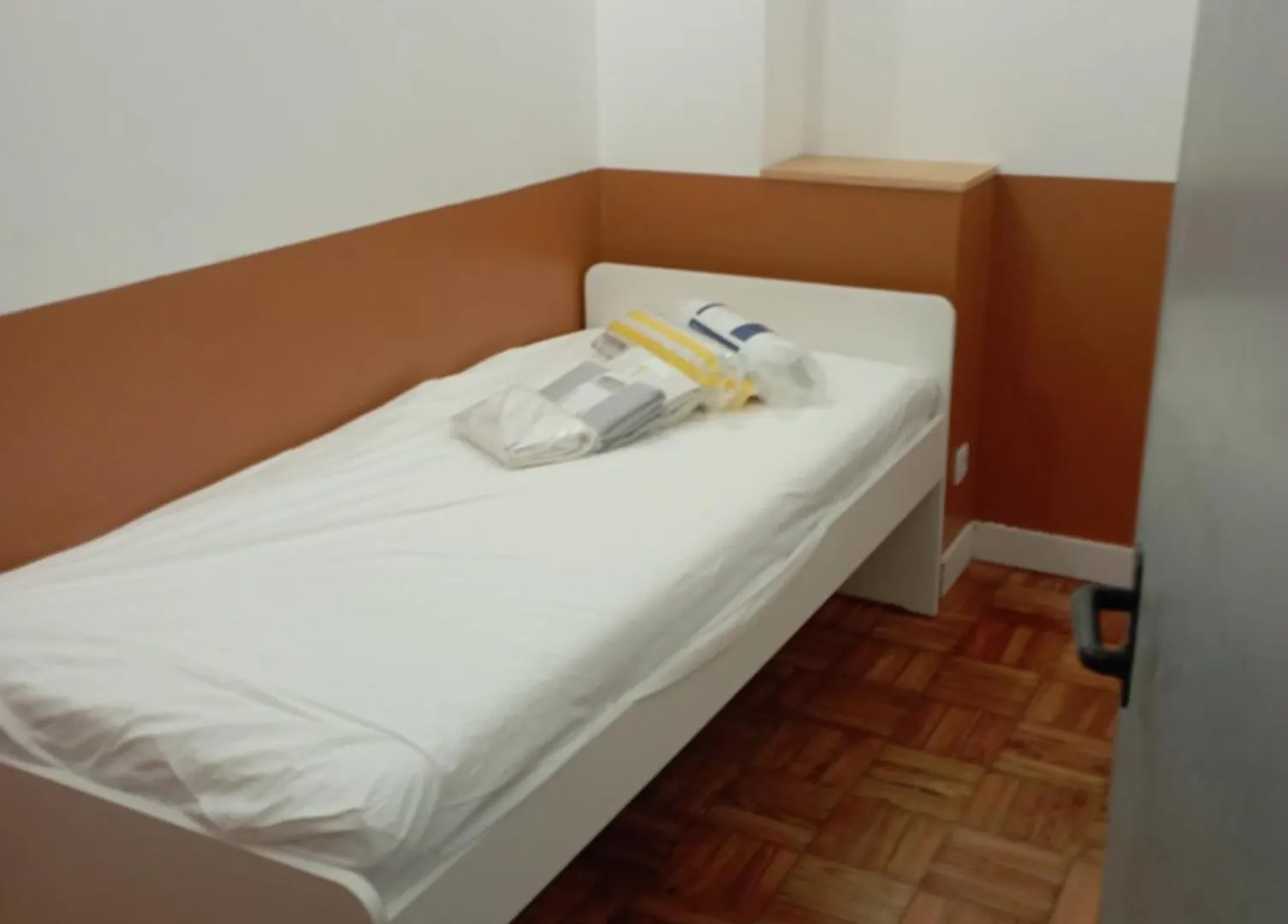 Home Carriche Lisbon Homestay