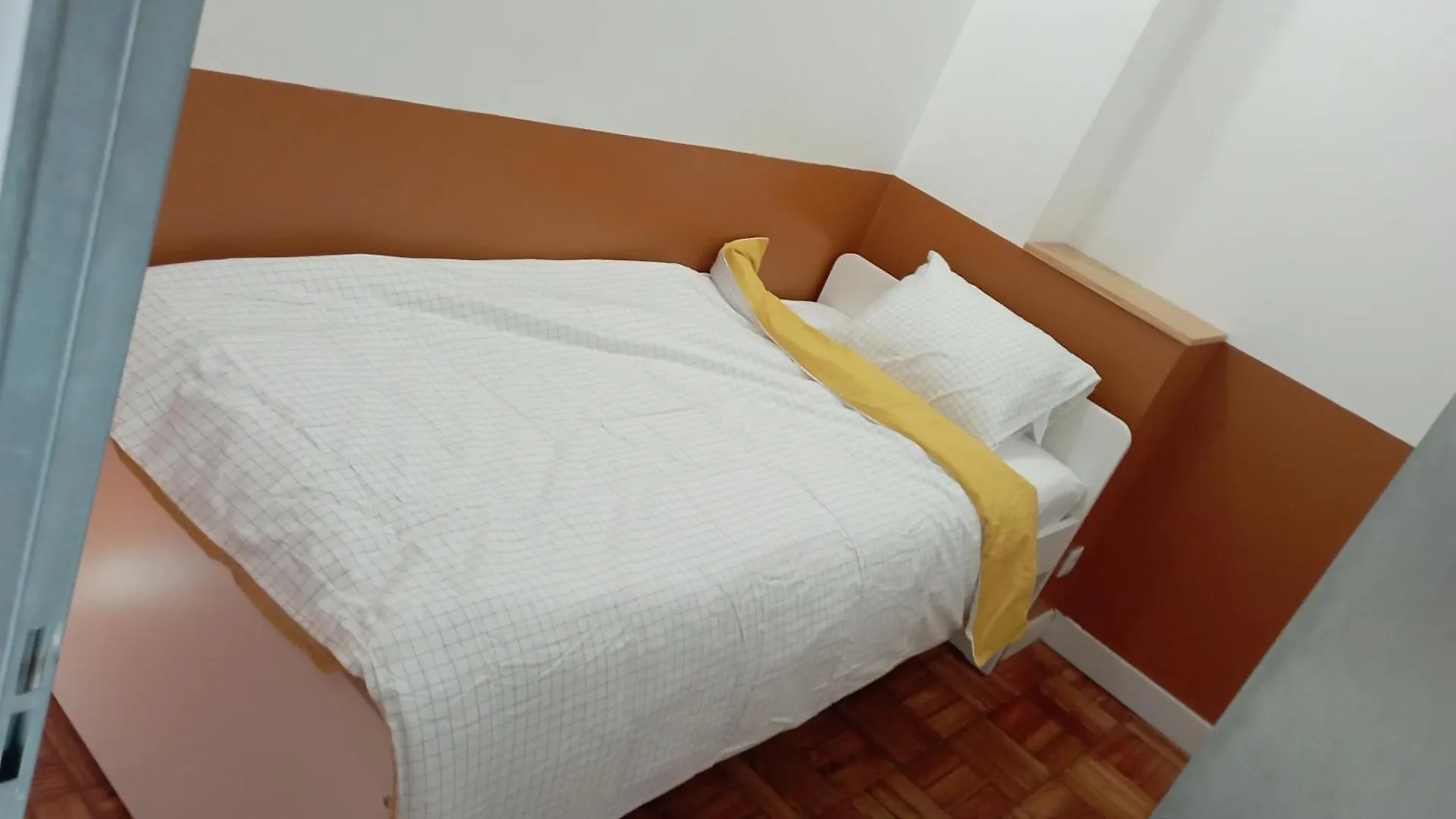 Home Carriche Lisbon Homestay