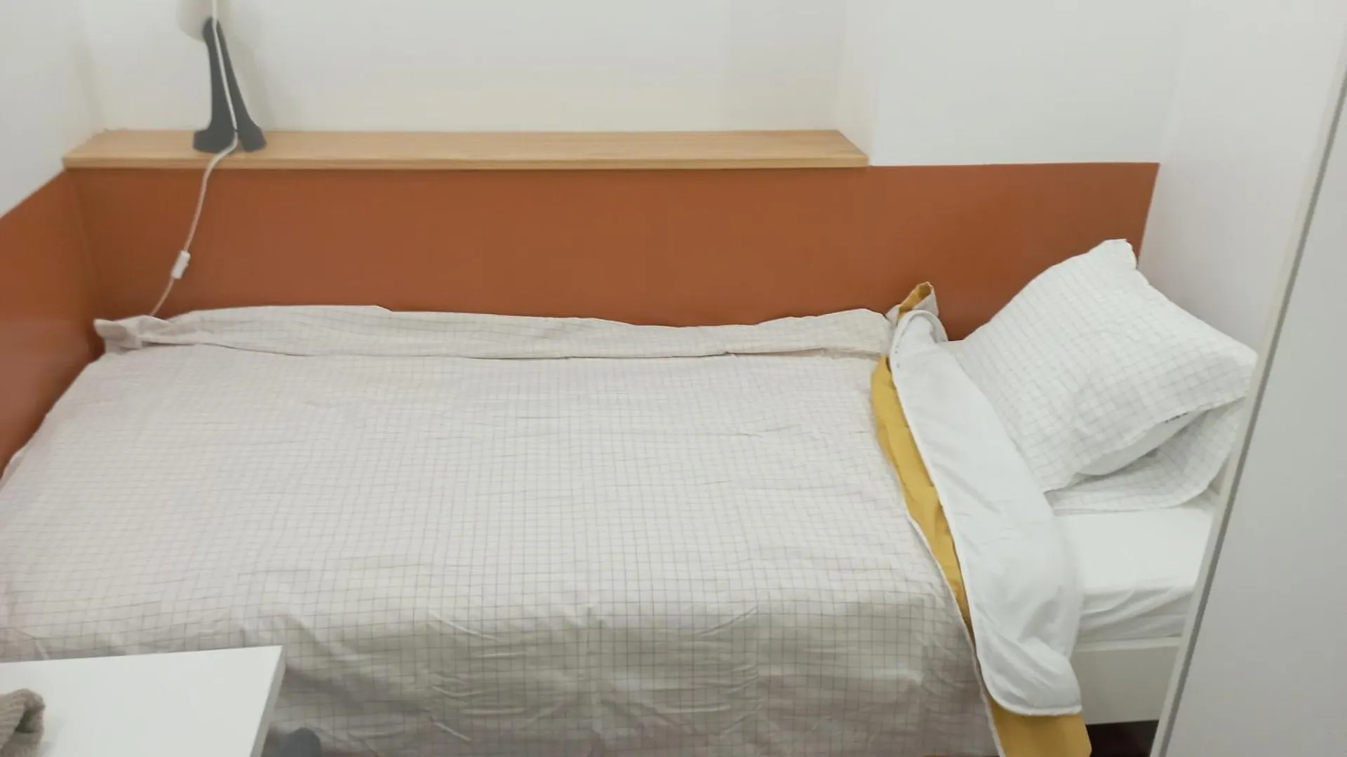 Home Carriche Lisbon Homestay